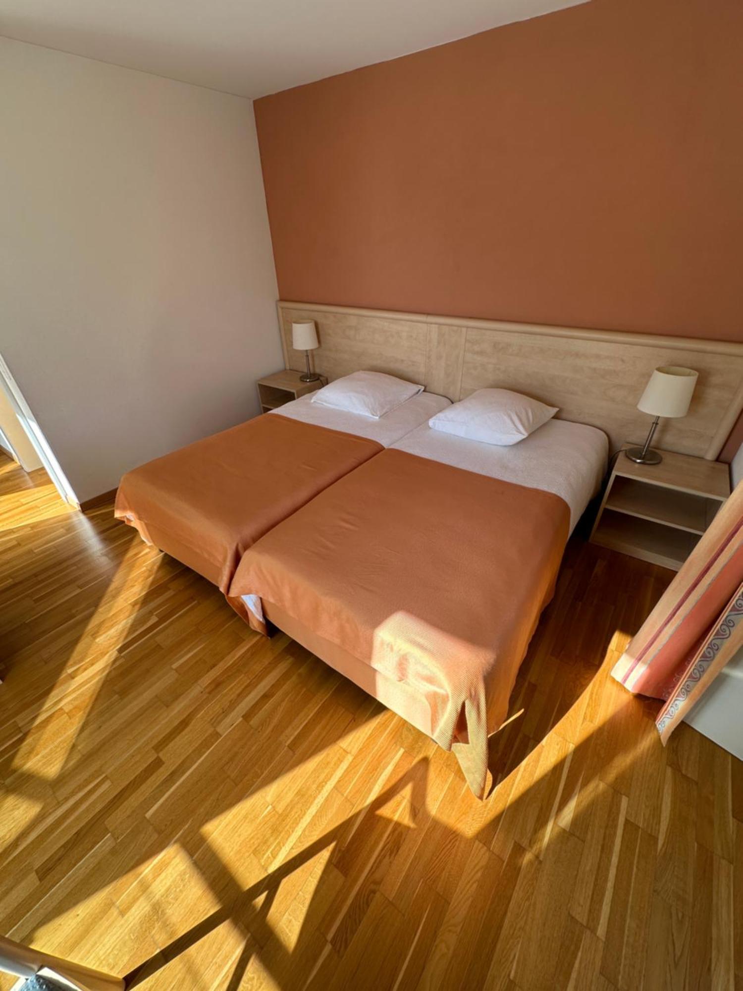 Auberge Aux Deux Sapins Montricher Ngoại thất bức ảnh