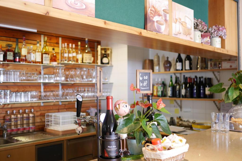 Auberge Aux Deux Sapins Montricher Ngoại thất bức ảnh