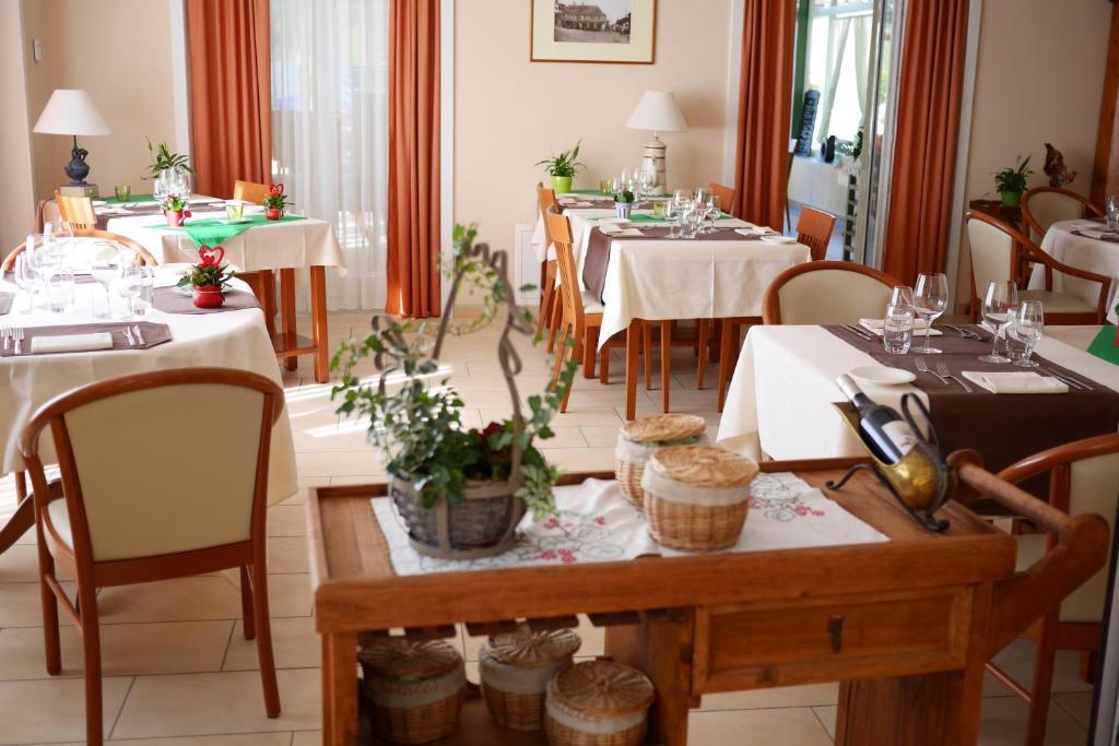 Auberge Aux Deux Sapins Montricher Ngoại thất bức ảnh
